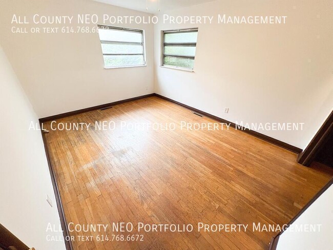 Building Photo - 400 S Highland Ave
