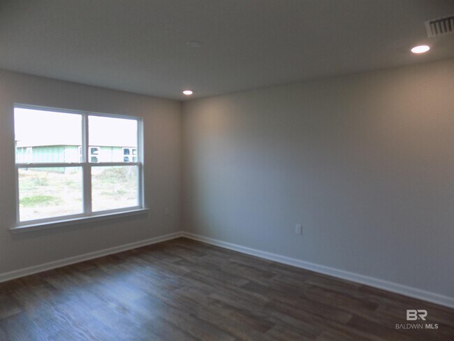 Building Photo - 10402 Ruffian Rte