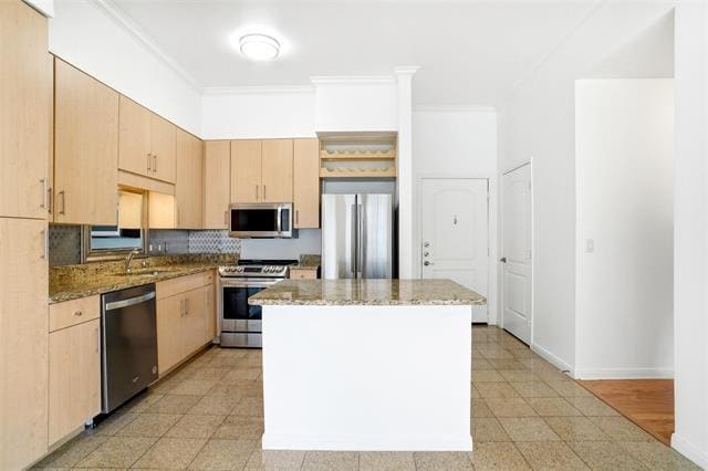 Building Photo - 3225 Turtle Creek Blvd