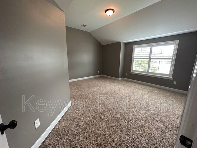 Building Photo - 1731 Edenburg Way