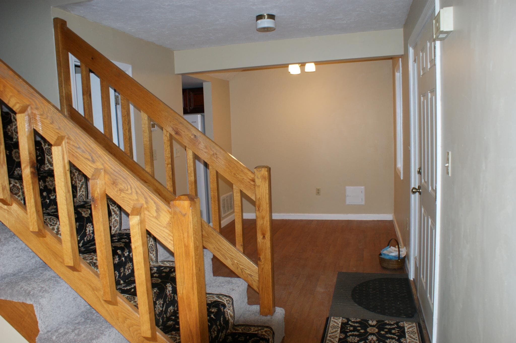 Building Photo - 25 Meadow Pond Dr