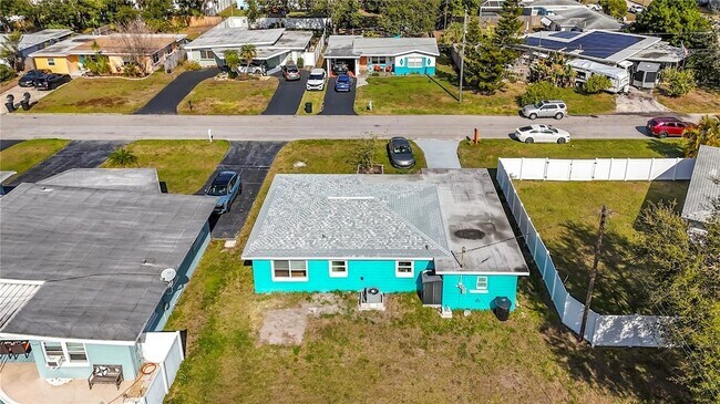 Building Photo - 5810 Tangerine Ave S