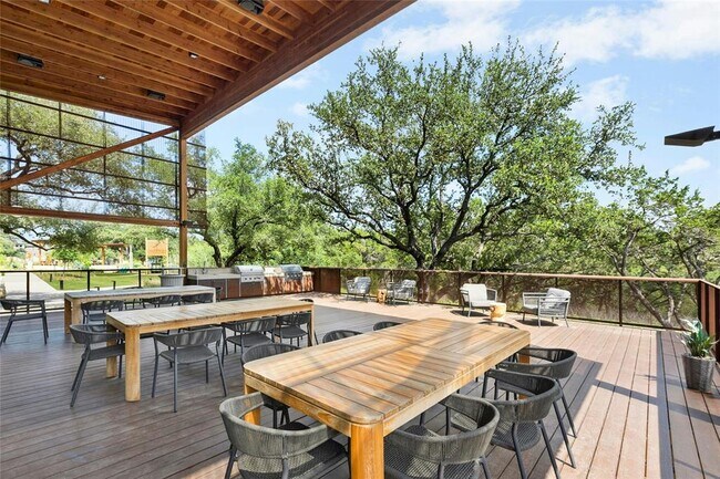 Building Photo - 1121 Spring Gulch Ln