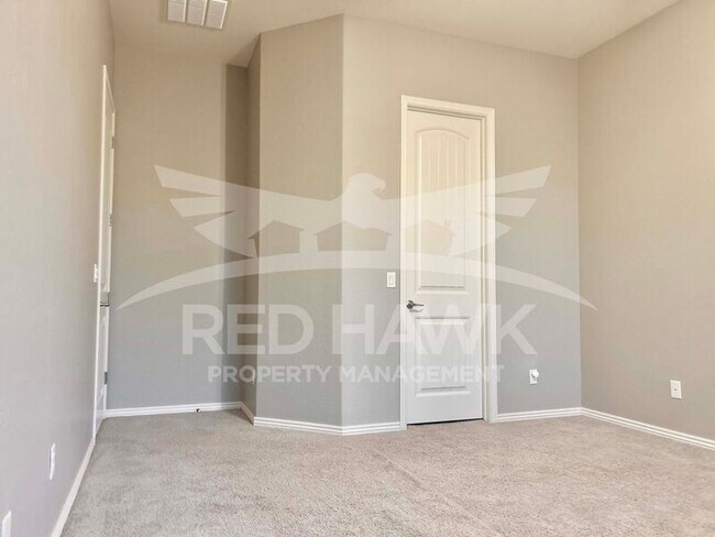 Building Photo - 3567 E Chestnut Ln