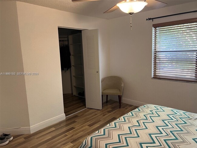 Building Photo - 9403 Fontainebleau Blvd