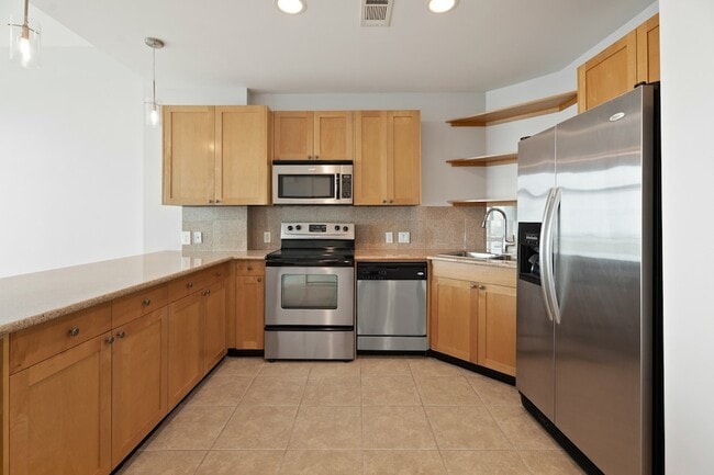 Building Photo - 500 Seawall Blvd
