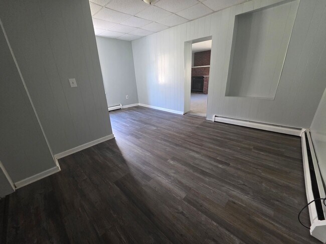 Building Photo - 30-32 Willow Street