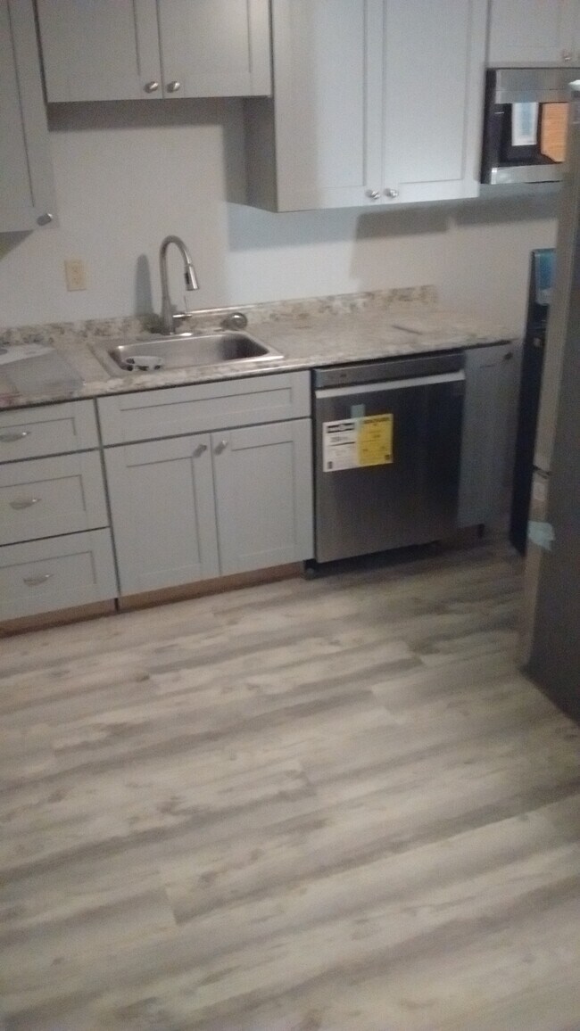 Building Photo - 1 silvestri circle