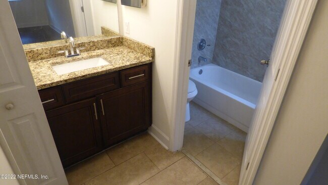 Building Photo - 5615 San Juan Ave