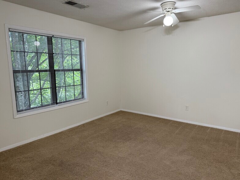 Building Photo - 3062 Destin Cir