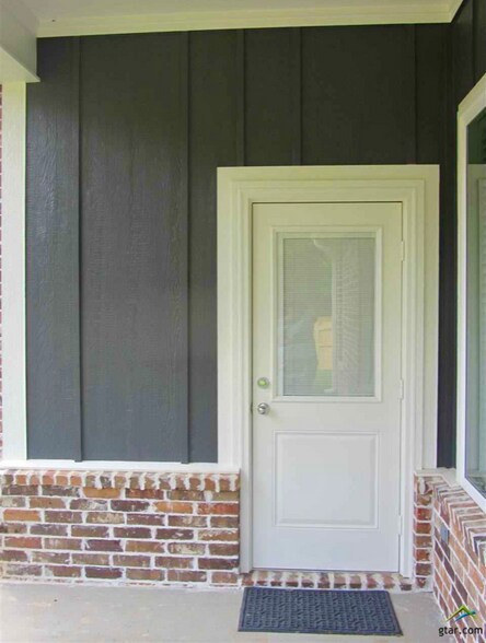Building Photo - 1737 Austin Dr