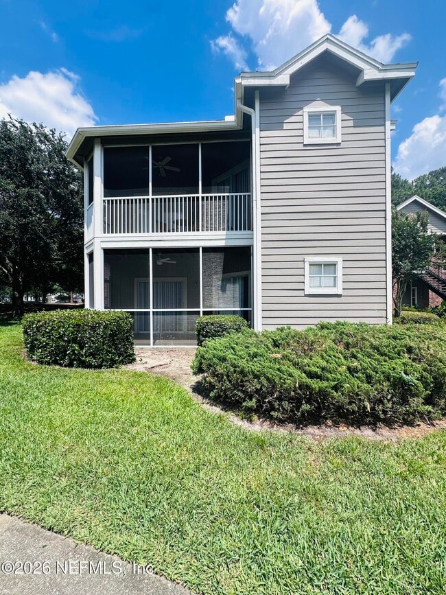 Building Photo - 3938 Hendricks Ave