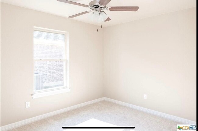 Building Photo - 2613 Crystal Ann Dr