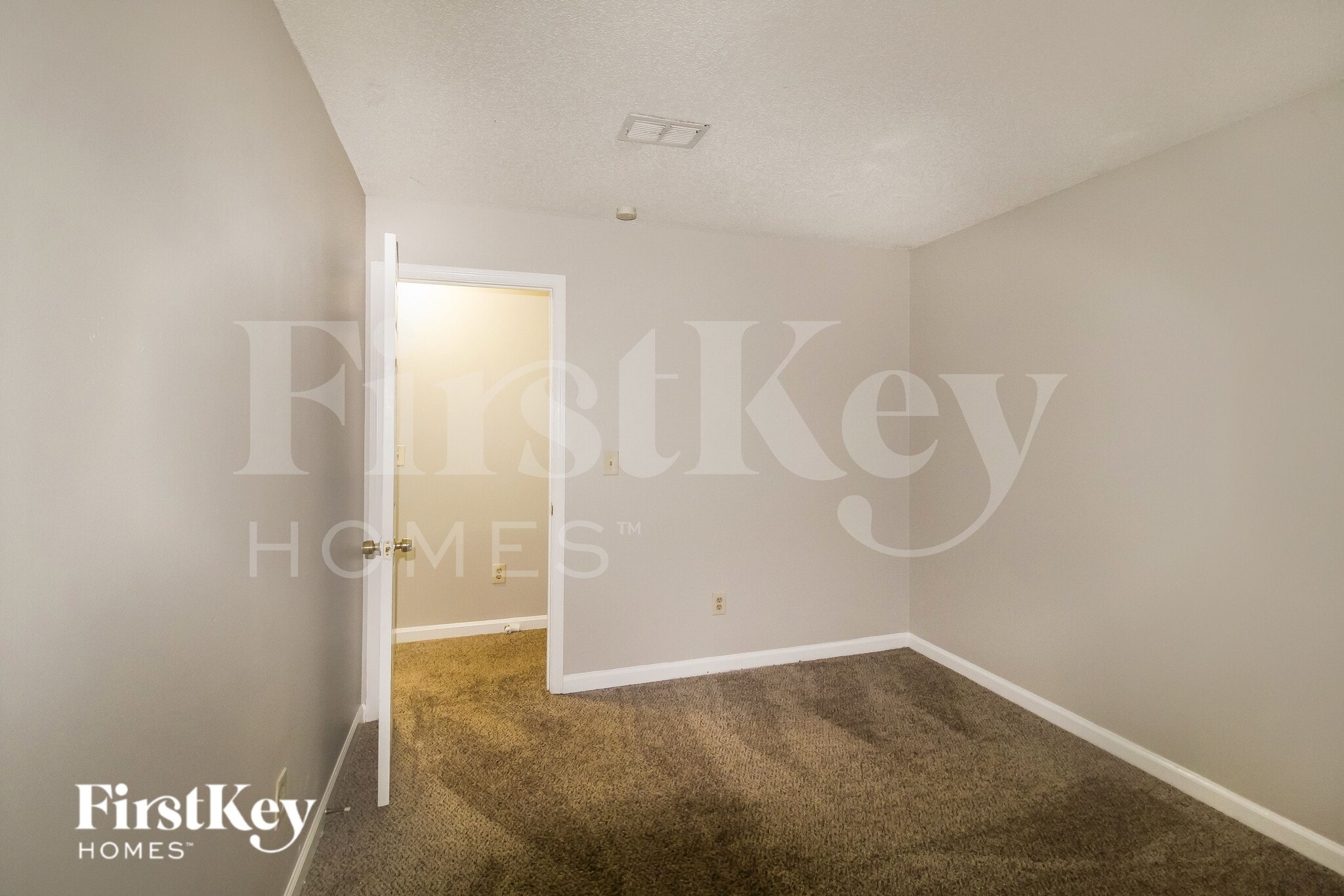 Building Photo - 5456 Fox Haven Trail