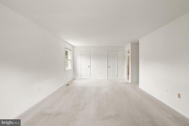 Building Photo - 8902 Huxley Ct