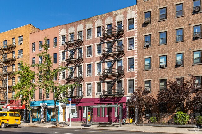 Building Photo - 640 Tenth Ave