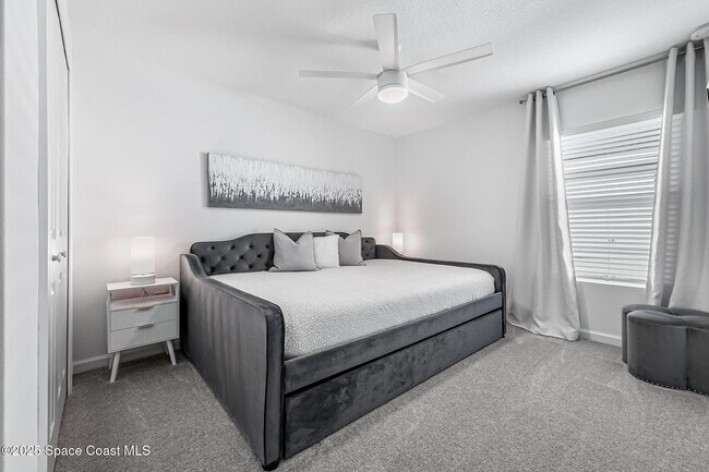 Building Photo - 1377 Colebrook Cir SW