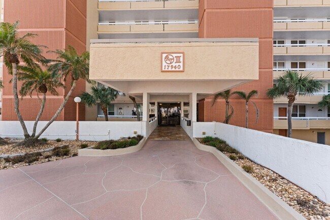 Building Photo - 17940 Gulf Blvd