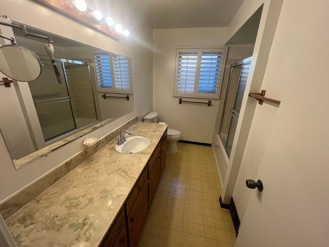 Building Photo - Beautiful 4 bed 2 bath home in Sunnyvale. Must see!