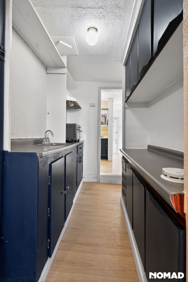 Building Photo - 2509 Royalty Ct