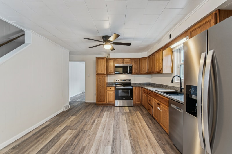 Building Photo - 761 W Otterman St