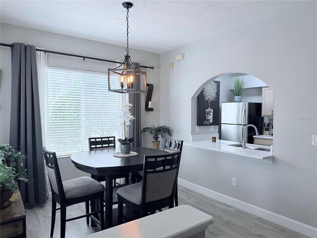 Building Photo - 18120 Paradise Point Dr