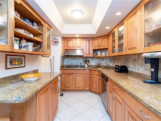 Building Photo - 3800 Galt Ocean Dr