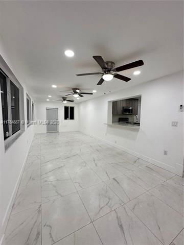 Building Photo - 380 W 32nd St