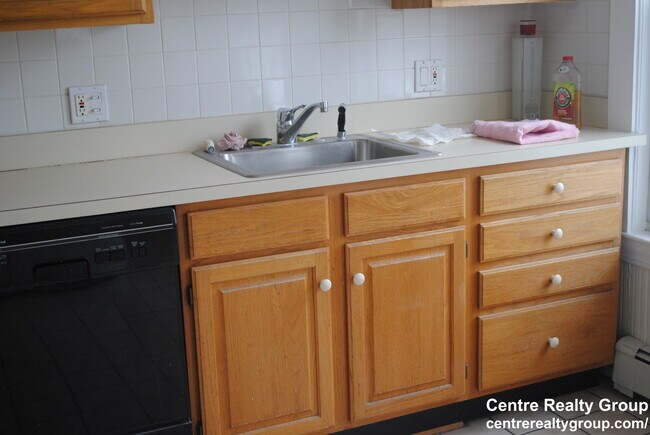 Building Photo - 21 Imbaro Rd