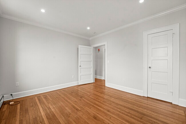 Building Photo - 311 Hamilton Ave