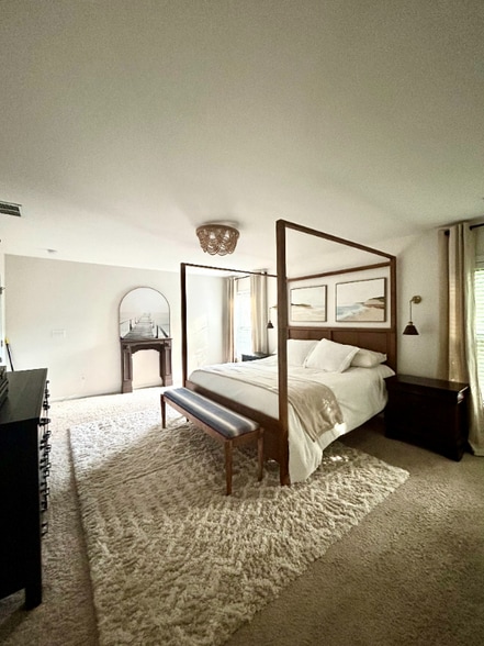 Building Photo - 430 Sanders Farm Ln