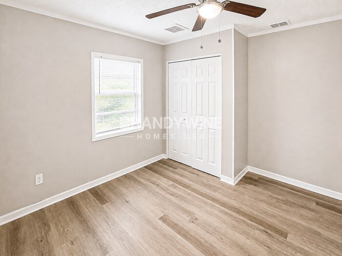 Building Photo - 3815 Carroway St