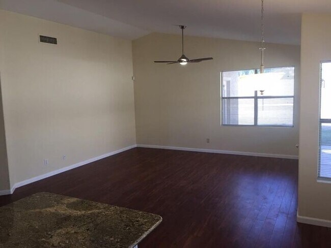 Building Photo - 3-bedroom remodeled in East Mesa