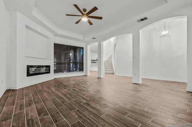 Building Photo - 3Bed/2.5 Bath House Ready for Rent!