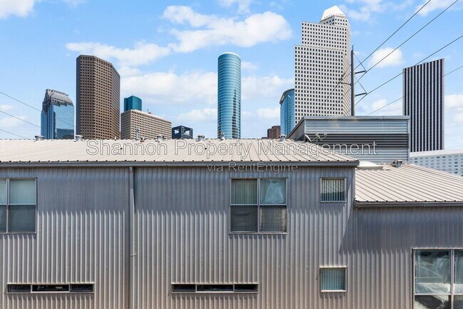 Building Photo - 712 Ruthven St