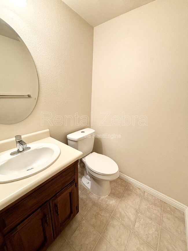 Building Photo - 3072 Colony Park Dr