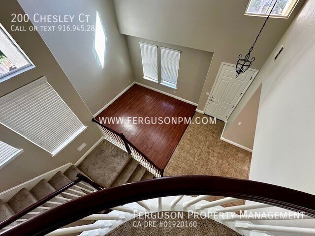 Building Photo - Fantastic Four Bedroom Home in Lincoln Cro...