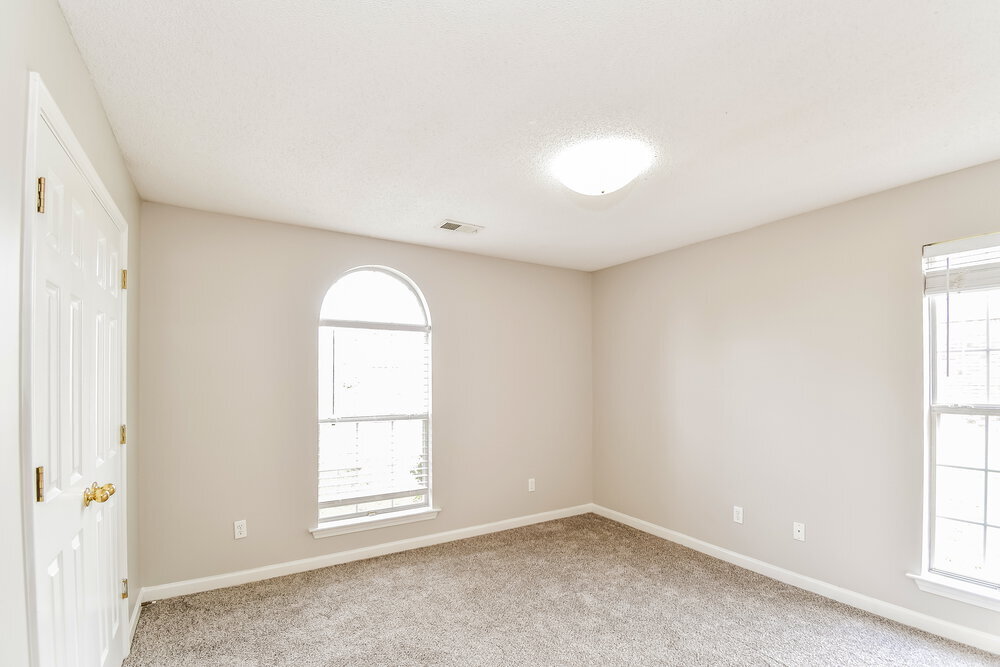 Building Photo - 6356 White Hawk Ln