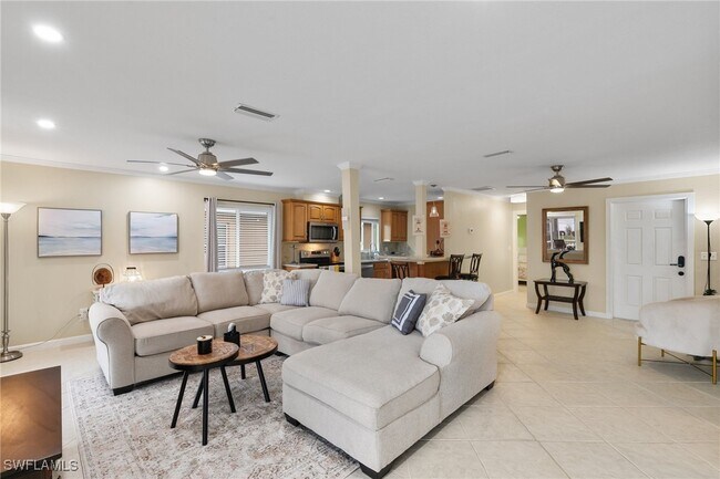 Building Photo - 3830 SE 12th Ave