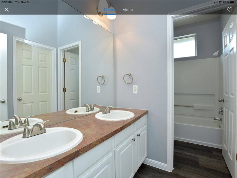 Separate Shower & Toilet Room - 3500B Duval Street