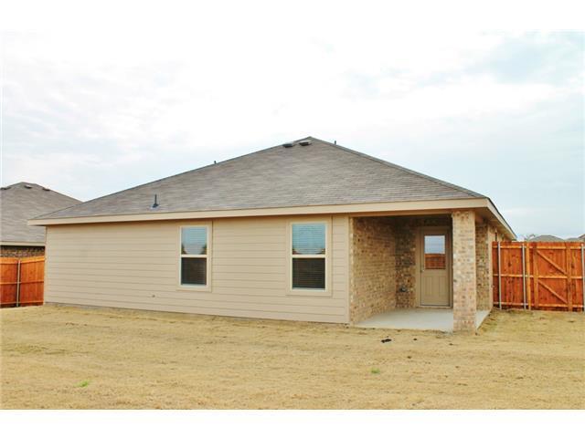 Building Photo - Chrarming 4/2/2 with Covered Patio in Roys...
