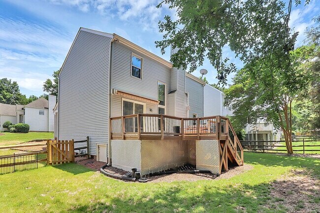 Building Photo - 5916 Downfield Wood Dr