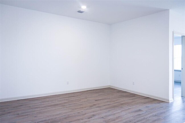 Building Photo - 231 Sweetwater Crk Ln