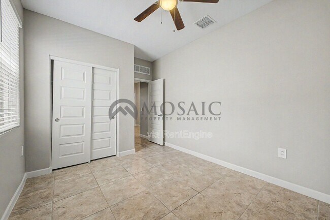Building Photo - 10617 S 54th Ln