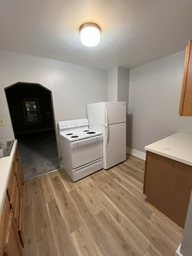Primary Photo - Charming 3-Bed, 1-Bath Single-Family Home ...
