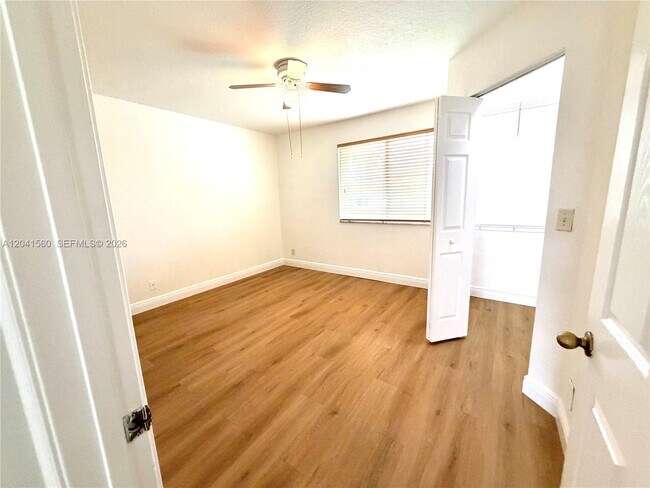 Building Photo - 2560 Cordoba Bend