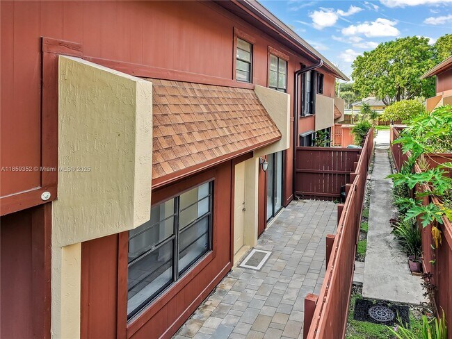 Building Photo - 7123 SW 115th Pl