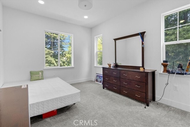 Building Photo - 211 Creekside Ct