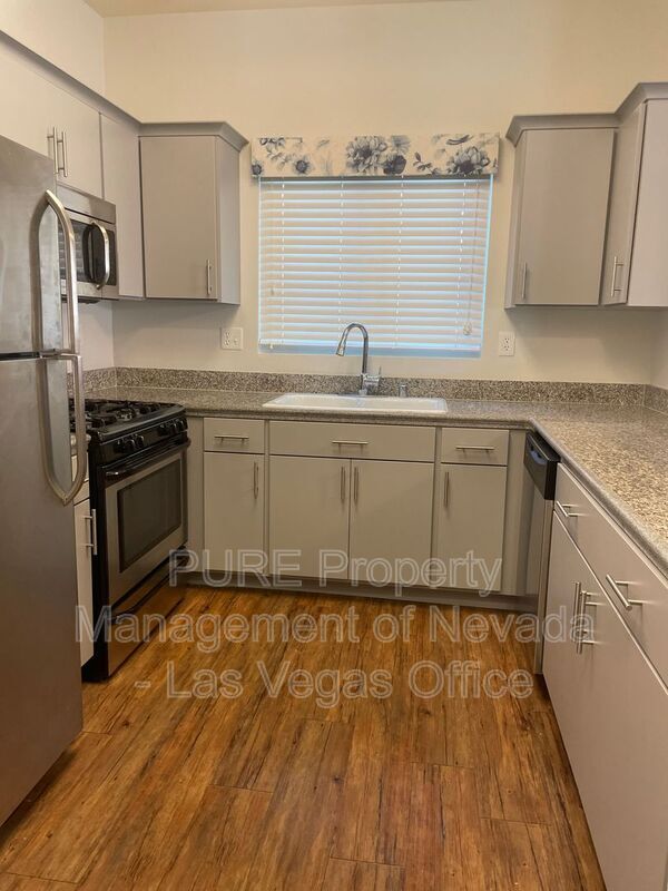Building Photo - 5250 S Rainbow Blvd