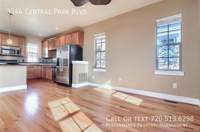 Building Photo - 3344 Central Park Blvd